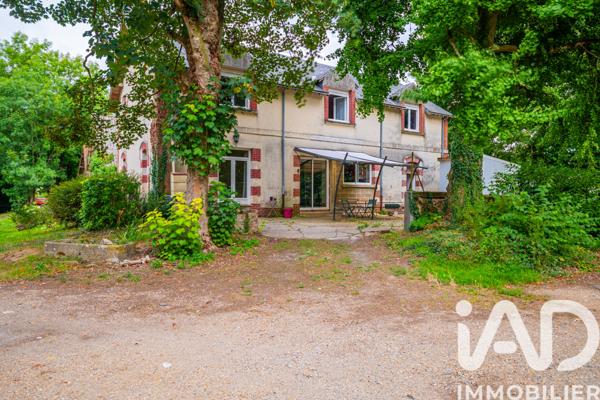 Maison à vendre 11 pièces 345 m² Aigné