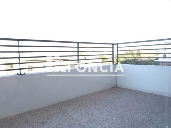 Location Appartement 2 pièces 45.5 m² - 47 BOULEVARD SILVIO TRENTIN Toulouse 31200