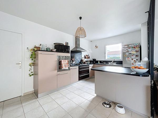 Maison à vendre 5 pièces - Montreverd