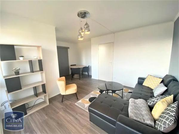Appartement à louer 2 pièces 52.4m² Le Mans (72100)