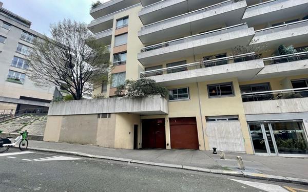 Stationnement à vendre    13 m2 Paris 19