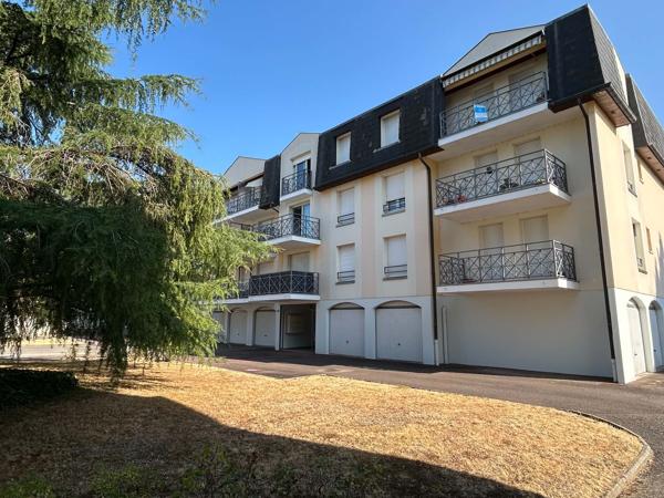 Appartement
         4 pièces
        - 81 m² 180 950 € *