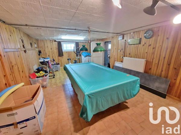 Maison traditionnelle 6 pièces de 154 m² à Saint-Benoît-sur-Loire (45730)