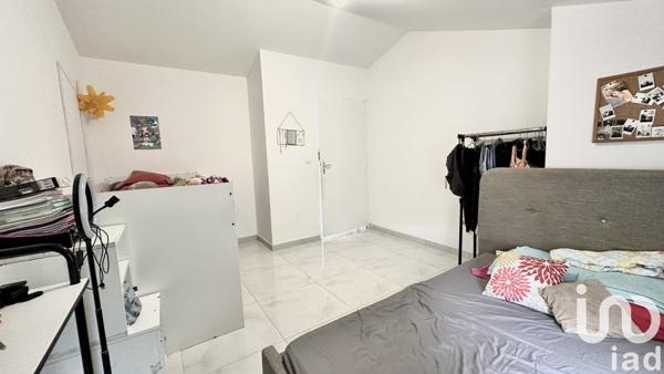 Maison 11 pièces de 225 m² à Saint-Leu (97416)