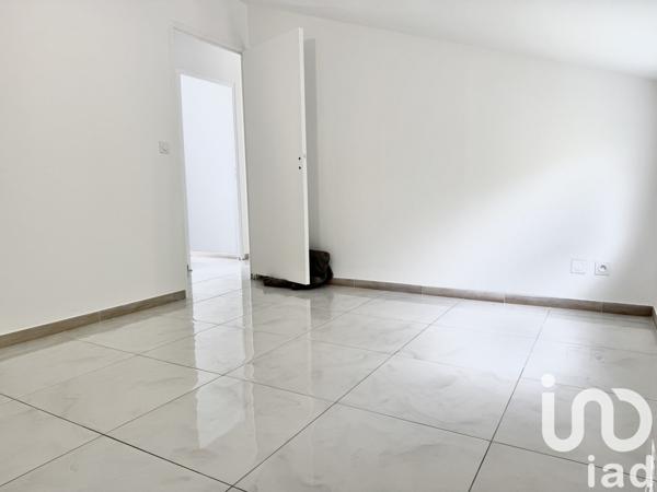 Maison 11 pièces de 225 m² à Saint-Leu (97416)