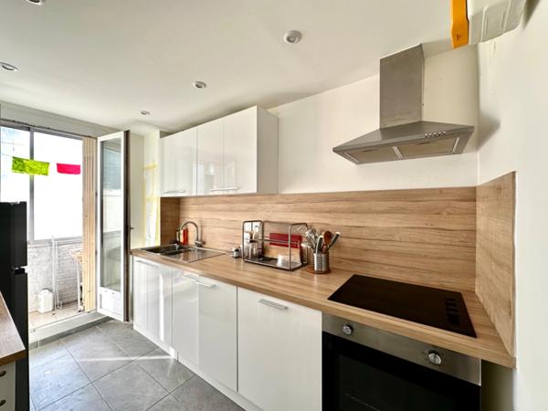 Marseille 10ème, a deux pas de la Timone, T3 de 55M2 entièrement refait + Loggia + Cave