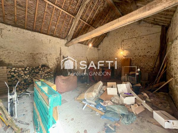 Maison au calme dans un hameau de Saint Julien du Sault