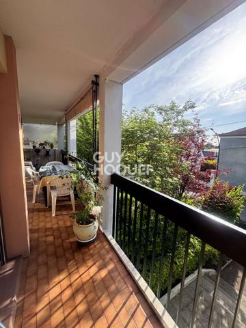 Appartement au  Raincy 5 pièce(s) 107. 65 m2