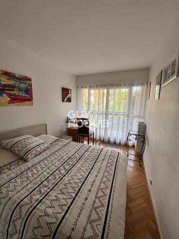 Appartement au  Raincy 5 pièce(s) 107. 65 m2