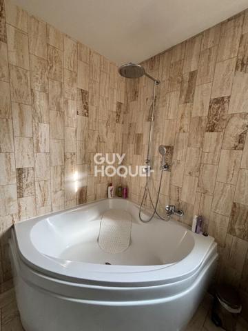 Appartement au  Raincy 5 pièce(s) 107. 65 m2