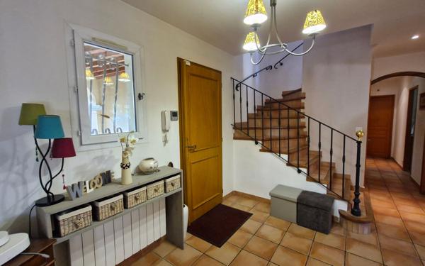 Maison à vendre    5 pièces •  Rochefort-du-Gard