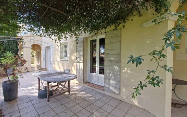 Maison à vendre    5 pièces •  Rochefort-du-Gard