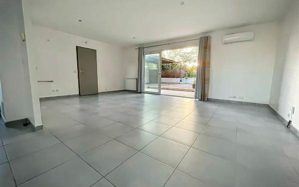 Maison à vendre    4 pièces •  Nîmes