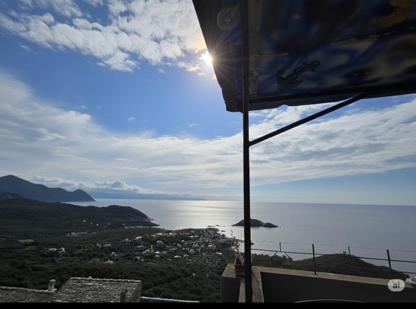 A vendre CENTURI !Maison 6 pièces de caractère en pierre avec tour, vue mer