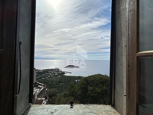 A vendre CENTURI !Maison 6 pièces de caractère en pierre avec tour, vue mer
