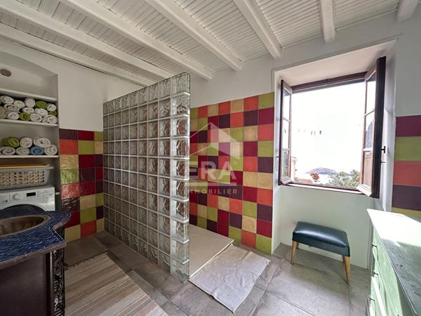 A vendre CENTURI !Maison 6 pièces de caractère en pierre avec tour, vue mer