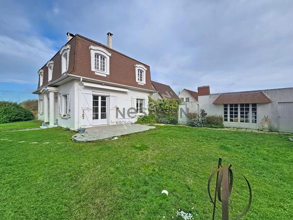 50 m de la plage Rare à la vente sur la Côte de Nacre.