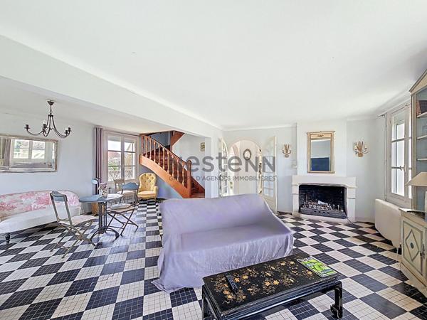 50 m de la plage Rare à la vente sur la Côte de Nacre.