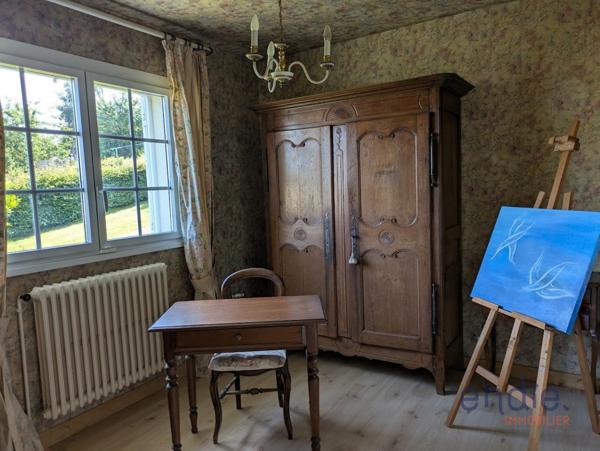 Charmant pavillon des années 70 avec vue dégagée sur la campagne