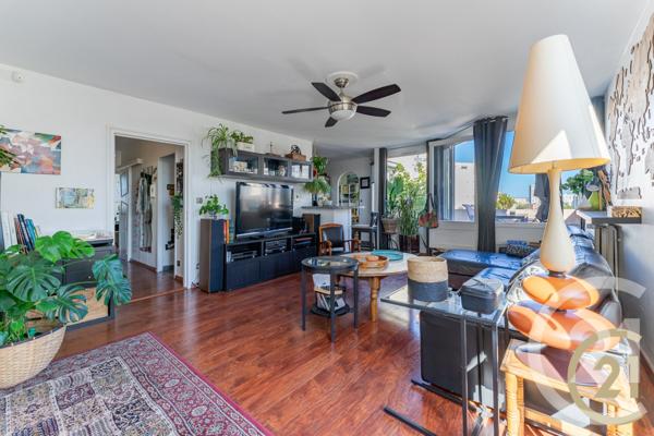 Appartement F5 à vendre  5 pièces - 140 m2 VAULX EN VELIN - 69