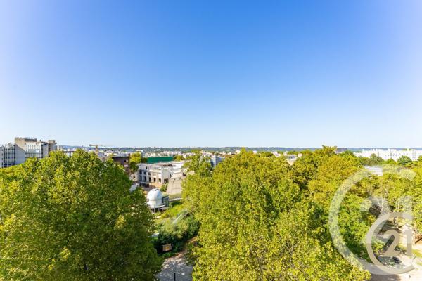 Appartement F5 à vendre  5 pièces - 140 m2 VAULX EN VELIN - 69