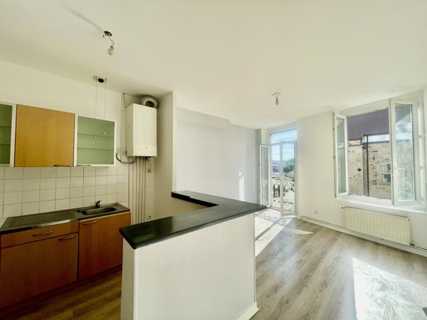 Villars (42390) VILLARS F3 50M2 1ER ETAGE