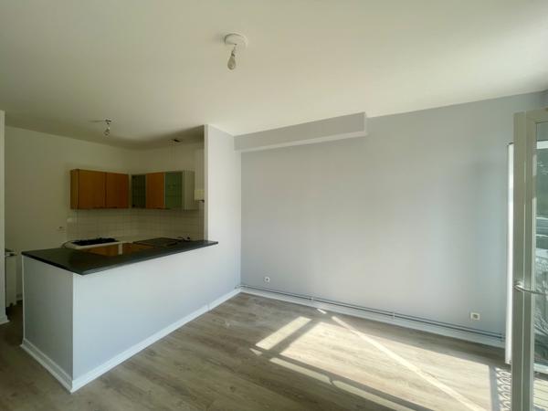 Villars (42390) VILLARS F3 50M2 1ER ETAGE