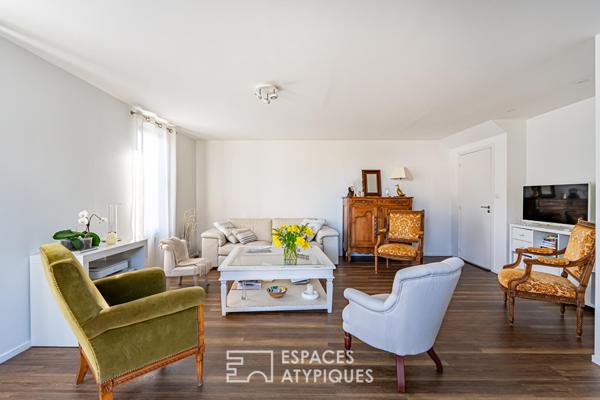 De l’ancien relais à l’échappée contemporaine en lisière de parc.