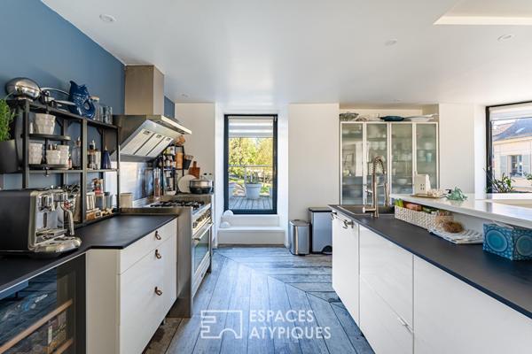 De l’ancien relais à l’échappée contemporaine en lisière de parc.