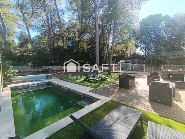 Maison de charme 3 chambres grand garage, pinède, piscine