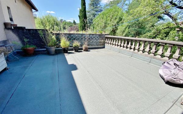 Maison à vendre    7 pièces • 197,23 m2 Oullins