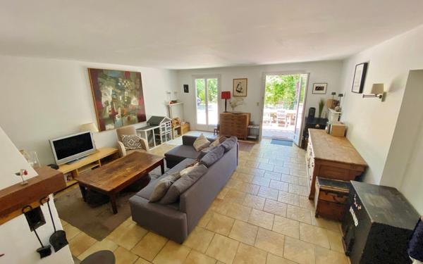 Maison à vendre    7 pièces • 197,23 m2 Oullins
