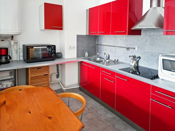 Pézenas (34120) Pézenas, Cours Jean-Jaurès, bel appartement T2
