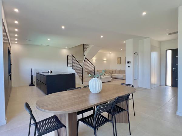 Beaucaire (30300) Beaucaire Villa Neuve - 132 m2 + Piscine