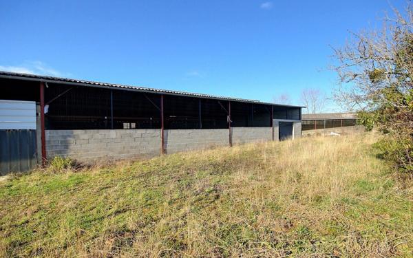 Maison à vendre    8 pièces •  Baigts-de-Béarn