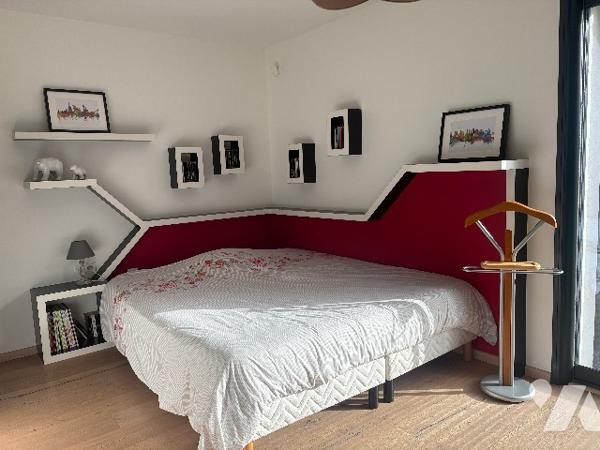 Unique ! Villa contemporaine, d'architecte, de plain-pied, ultra lumineuse avec jardin, piscine...