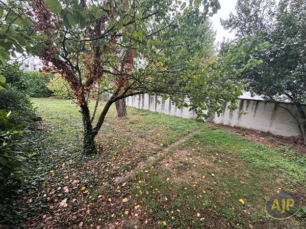Appartement à louer Angers : 3 pièces, 61m² avec 2 chambre(s) à 800€ - AJP Immobilier Angers