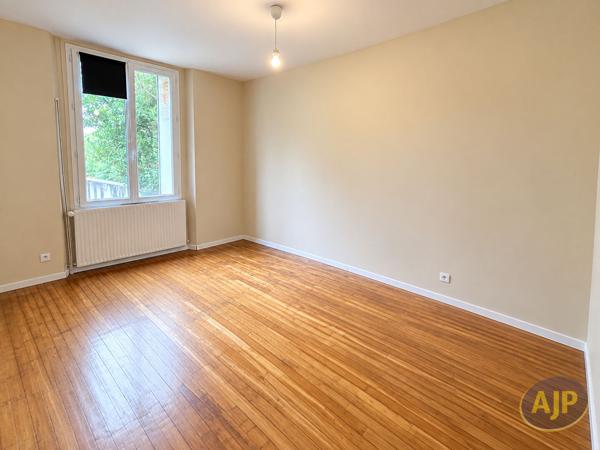 Appartement à louer Angers : 3 pièces, 61m² avec 2 chambre(s) à 800€ - AJP Immobilier Angers