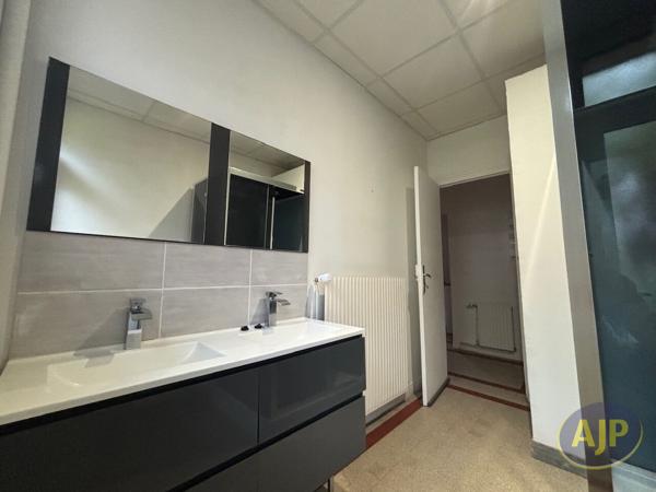 Appartement à louer Angers : 3 pièces, 61m² avec 2 chambre(s) à 800€ - AJP Immobilier Angers