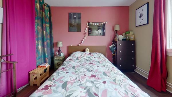 EXCLUSIVITÉ – Appartement 3/4 pièces avec balcon – 6ᵉ et dernier étage, traversant et lumineux – Métro Robespierre