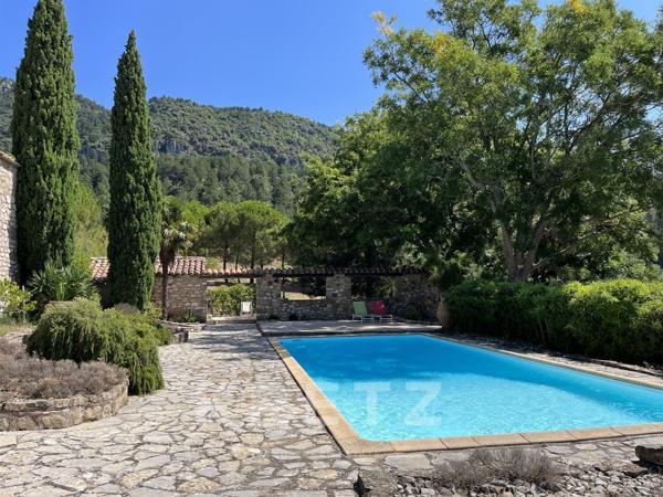 Bergerie rénovée avec vue spectaculaire