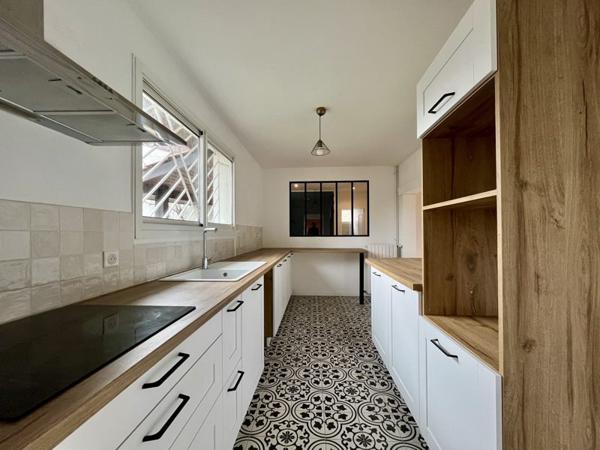 Maison à vendre |  Saint-Médard-en-Jalles |  7 pièces | 150 m²