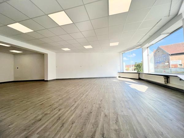 À VENDRE – ENSEMBLE IMMOBILIER MIXTE À Dannemarie – LOCAL COMMERCIAL LIBRE + APPARTEMENT LOUÉ