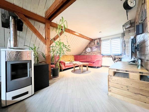 À VENDRE – ENSEMBLE IMMOBILIER MIXTE À Dannemarie – LOCAL COMMERCIAL LIBRE + APPARTEMENT LOUÉ