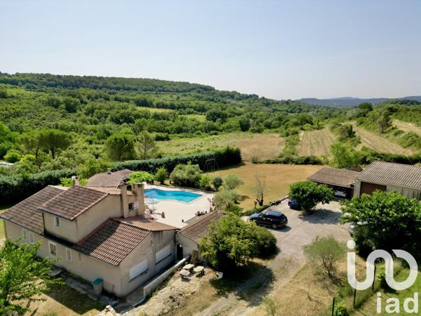 Maison à vendre 5 pièces 166 m² Saint-Marcel-d'Ardèche