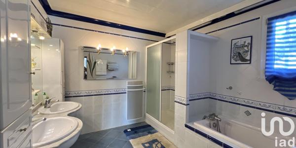 Maison à vendre 5 pièces 166 m² Saint-Marcel-d'Ardèche