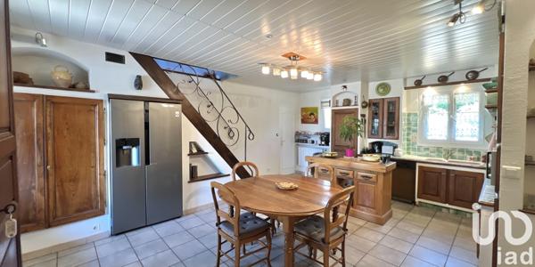 Maison à vendre 5 pièces 166 m² Saint-Marcel-d'Ardèche