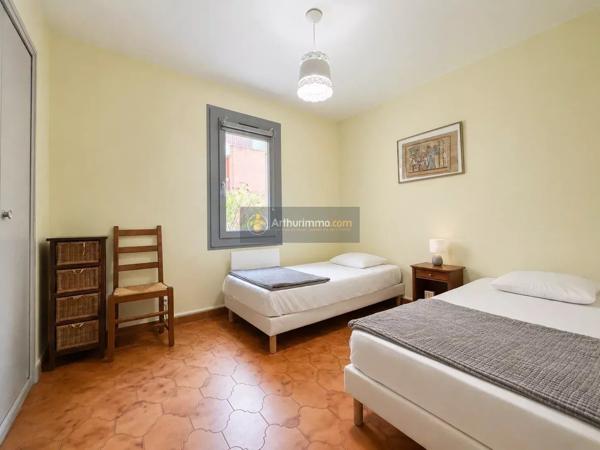 Vente                                                      Appartement
                        
                     2 pièces                      48 m2                     à Saint-Aygulf