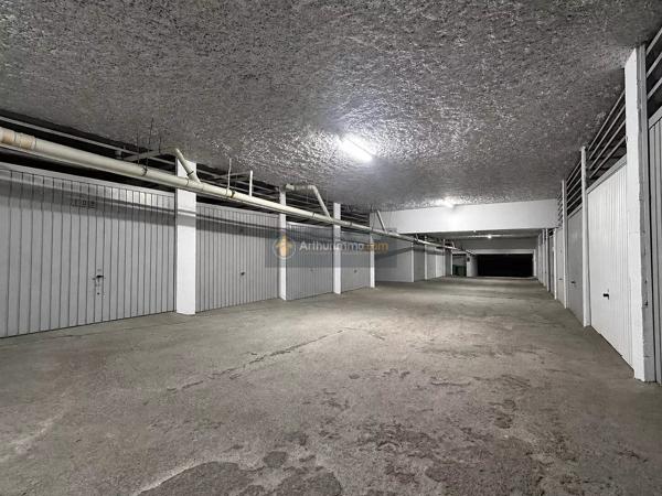 Vente                                                      Appartement
                        
                     2 pièces                      48 m2                     à Saint-Aygulf