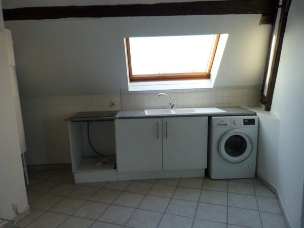 Vente                                                      Appartement
                        
                     3 pièces                      55 m2                     à Vierzon
